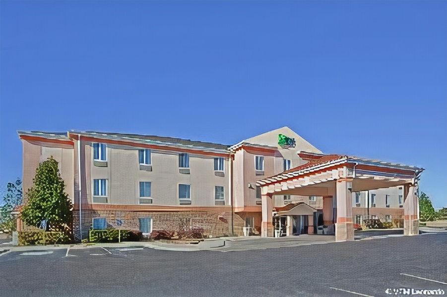 Best Western Plus Liberal Hotel & Suites