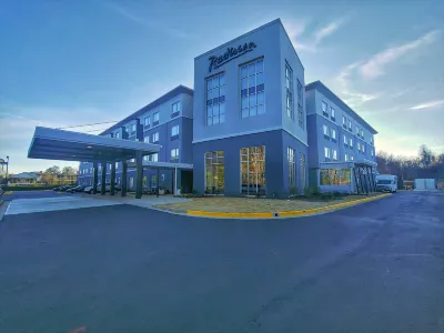 Radisson Hotel Atlanta Airport Hotels in College Park