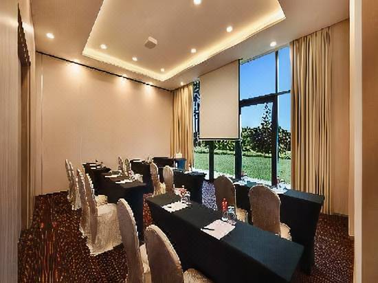 Genting Hotel Jurong Singapore Sg Clean Singapore 21 Room Price Rates Deals Address Review Trip Com