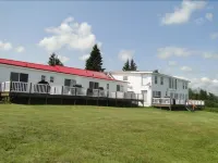 Clipper Shipp Beach Motel فنادق في Saint George