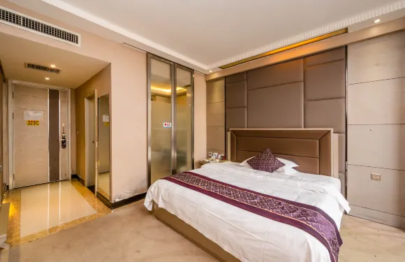 富源雲利源酒店