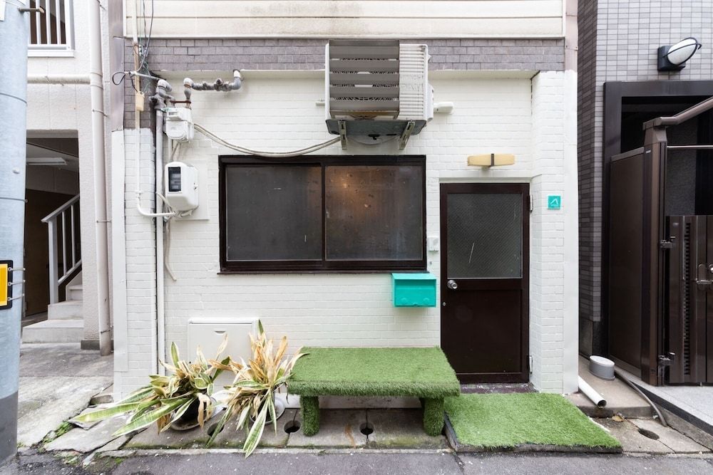 Community Guesthouse Tonarino Hostel 神戸 宿泊予約 安い料金プラン 口コミ 部屋写真 Trip Com
