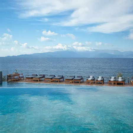 Emelisse Nature Resort