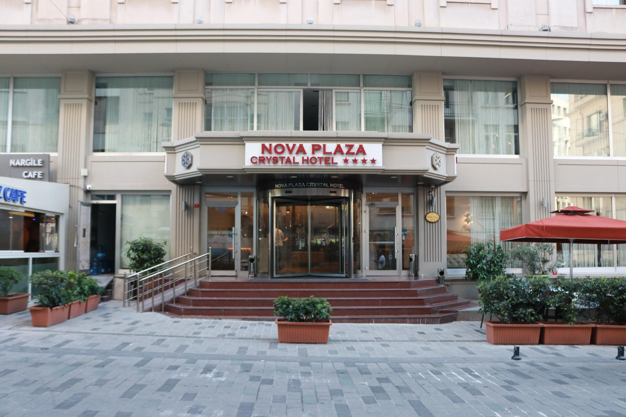 Nova Plaza Crystal Hotel & Spa