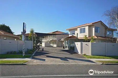 Gateway Motor Inn Отели в г. Папамоа