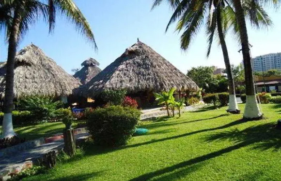 德爾馬普埃爾塔酒店