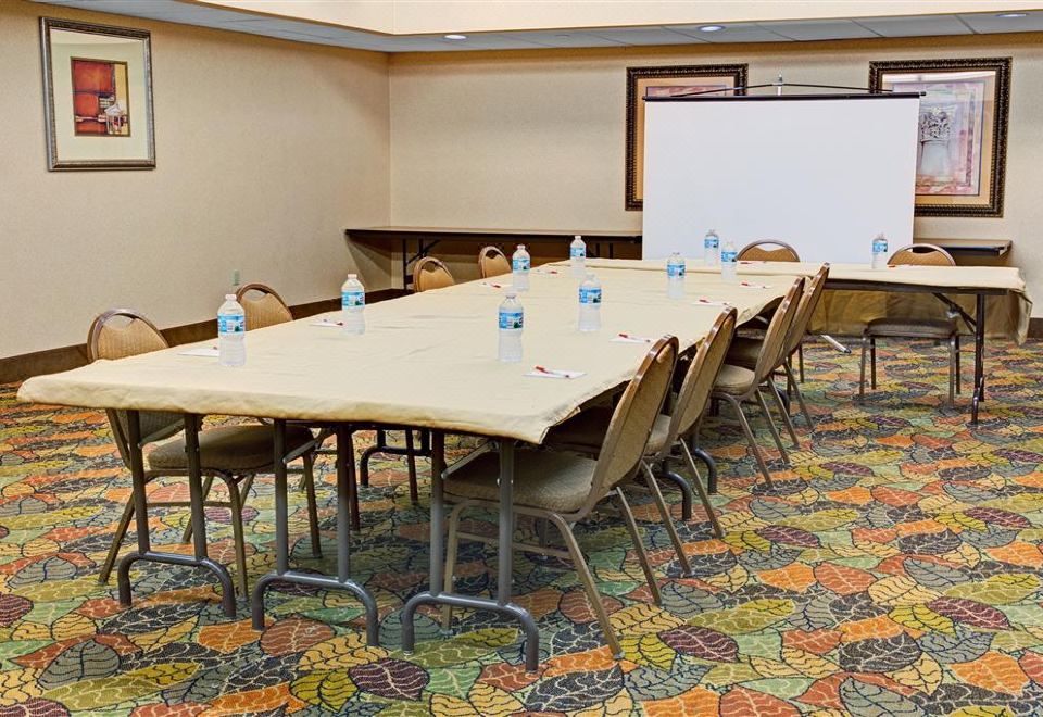 La Quinta Inn & Suites