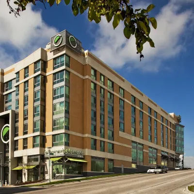 Element Omaha Midtown Crossing Hotels near Joslyn Castle