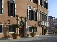 The Gritti Palace, a Luxury Collection Hotel, Venice Hotellit kohteessa San Marco
