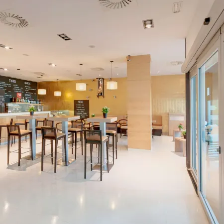 Hotel Zentral Ave