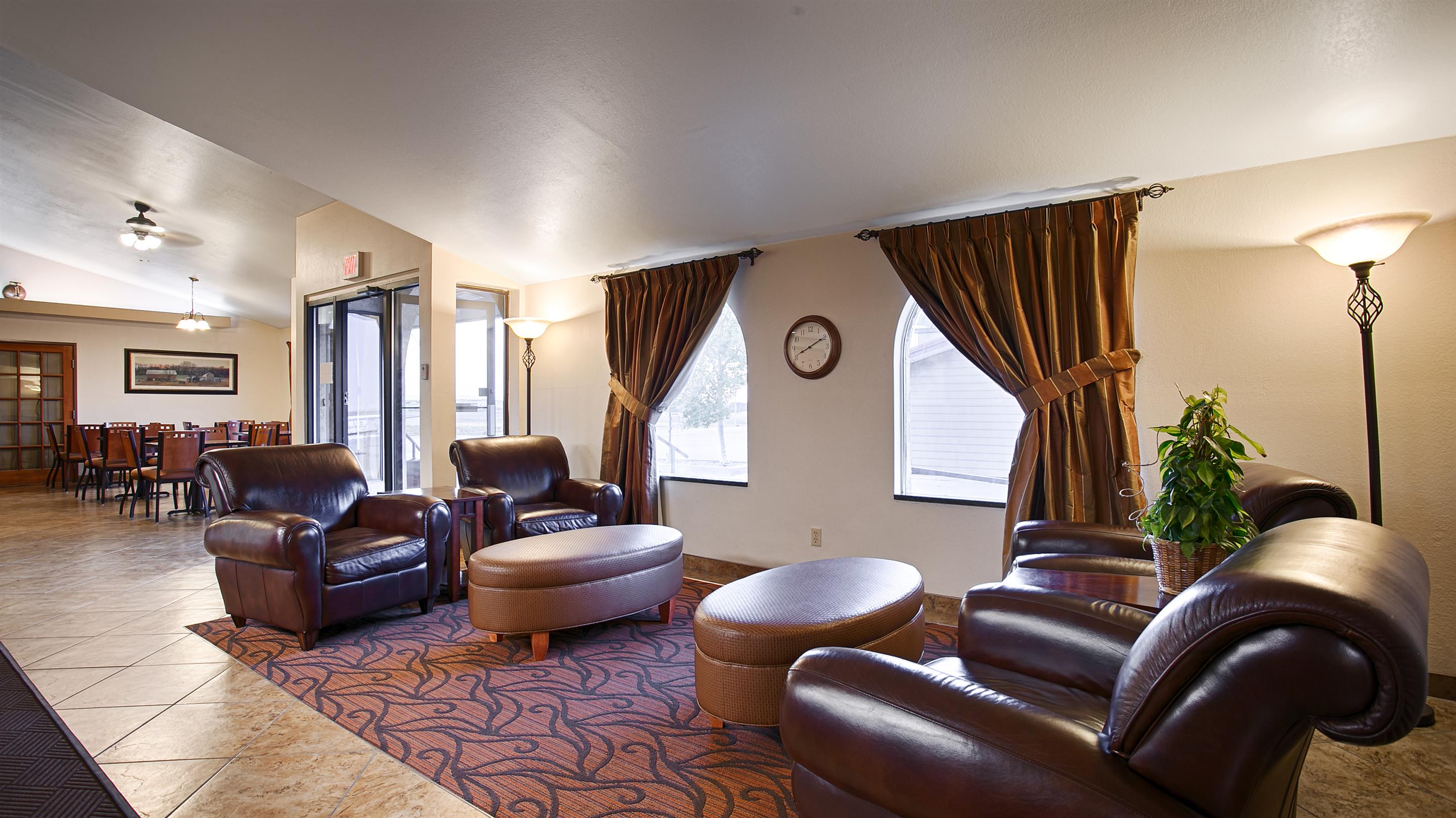 Best Western West Hills Inn