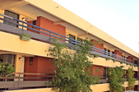 Hafersons Inn Hotel & Suites