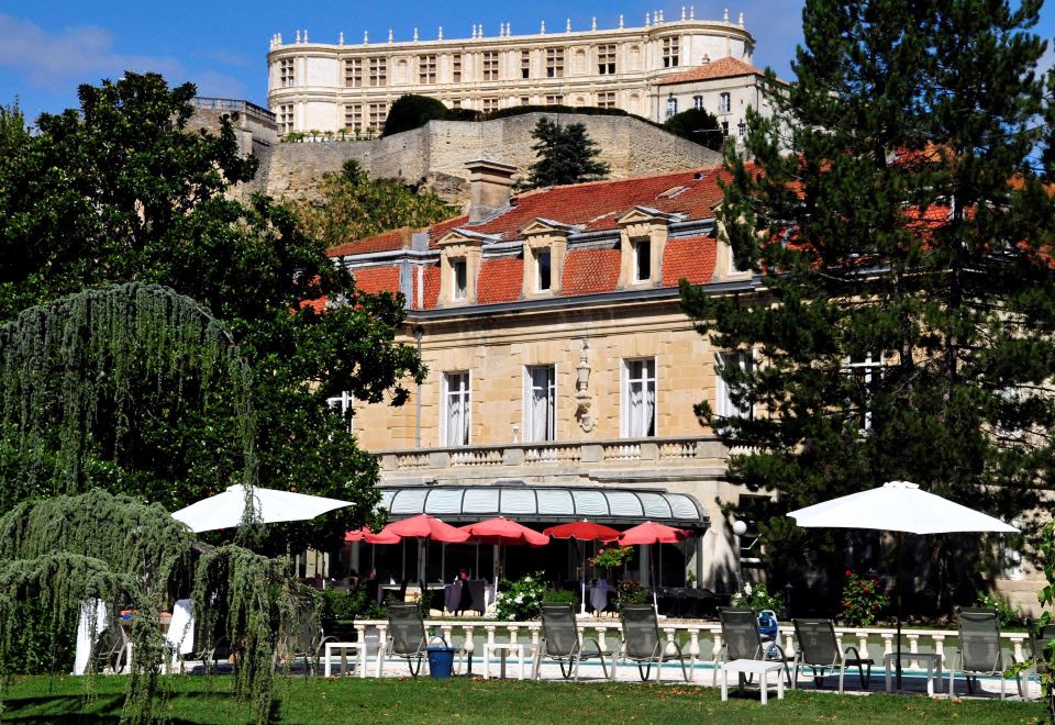 hotel overview picture