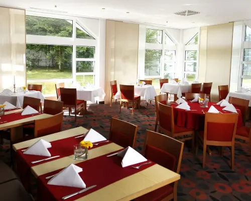 Sunday Hotel Wiesbaden Niedernhausen Mahlzeiten Photos