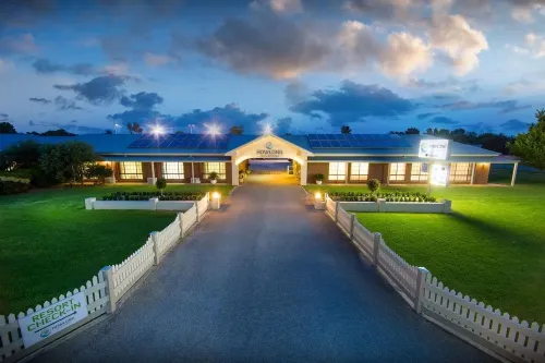Howlong Golf Resort Hotels in Corowa