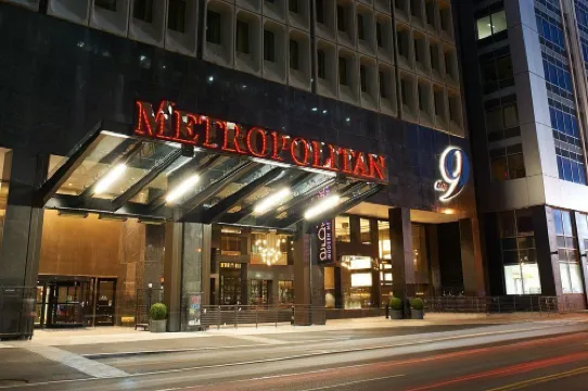 เมโทรโพลิแทนที่เดอะ 9 ออโตกราฟคอลเลกชั่น