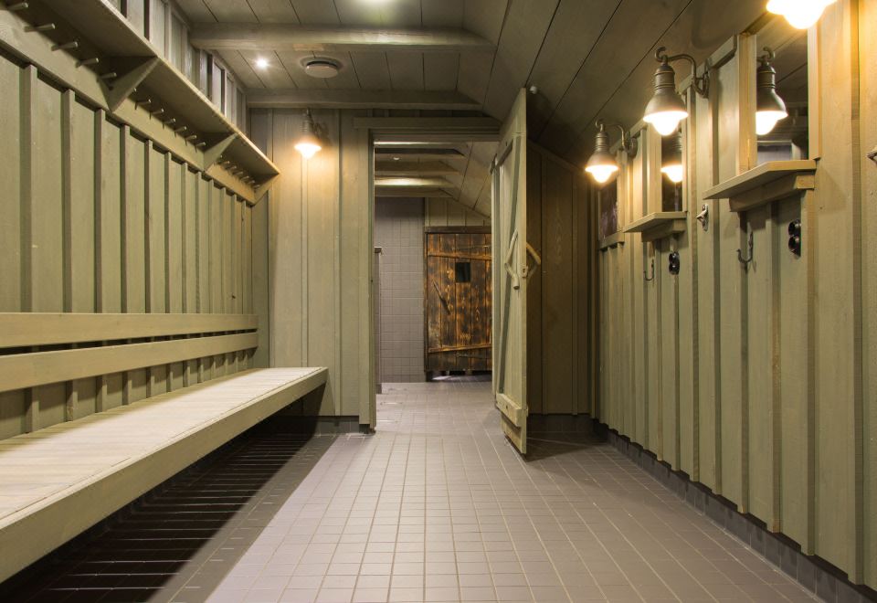 1. 유로호스텔..