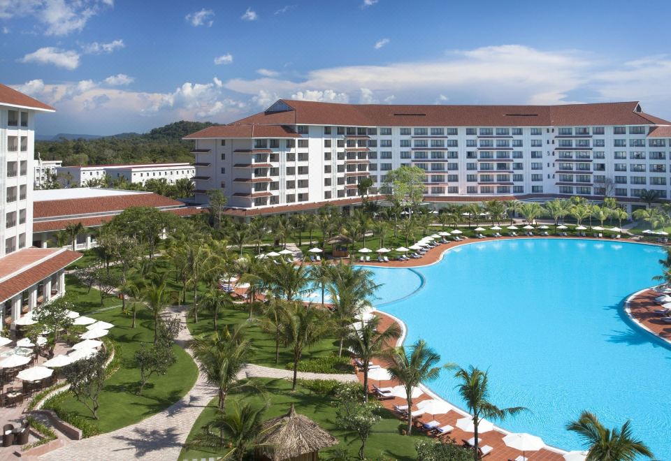 2. 빈펄 리조트 앤..