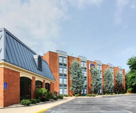 Best Western Staunton Inn