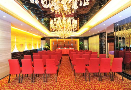 호텔 비벌리 프라자