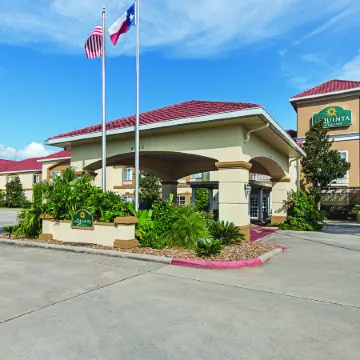 La Quinta Inn & Suites by Wyndham Conroe