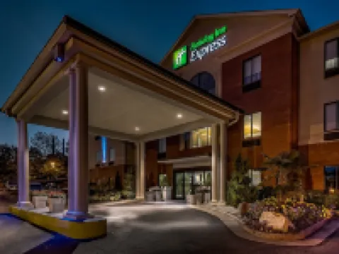 Comfort Inn & Suites Canton Riverstone Area Hotels in Canton