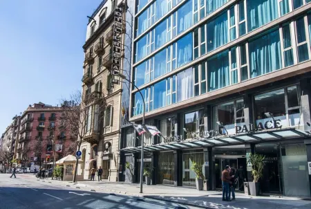 Eurostars Cristal Palace Отели рядом с достопримечательностью «Рамблы (Пешеходные улицы)»