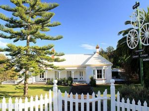 Coromandel Cottages