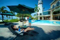 The Lighthouse Marina Resort - Strand