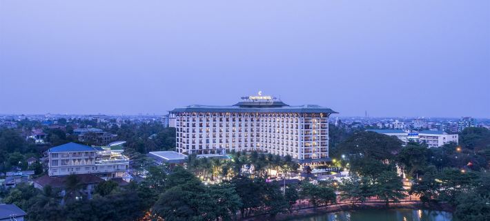 Chatrium Hotel Royal Lake Yangon Ξενοδοχεία στην πόλη Γιανγκόν