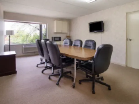 Comfort Inn & Suites Syracuse-Carrier Circle Hotels in DeWitt