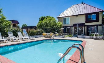 Econo Lodge Urbandale - Northwest des Moines - Housity