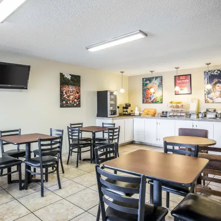 Econo Lodge Cortez Near Mesa Verde