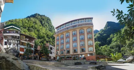 Hotel Taypikala Machupicchu Отели рядом с достопримечательностью «Temple of the Three Windows»