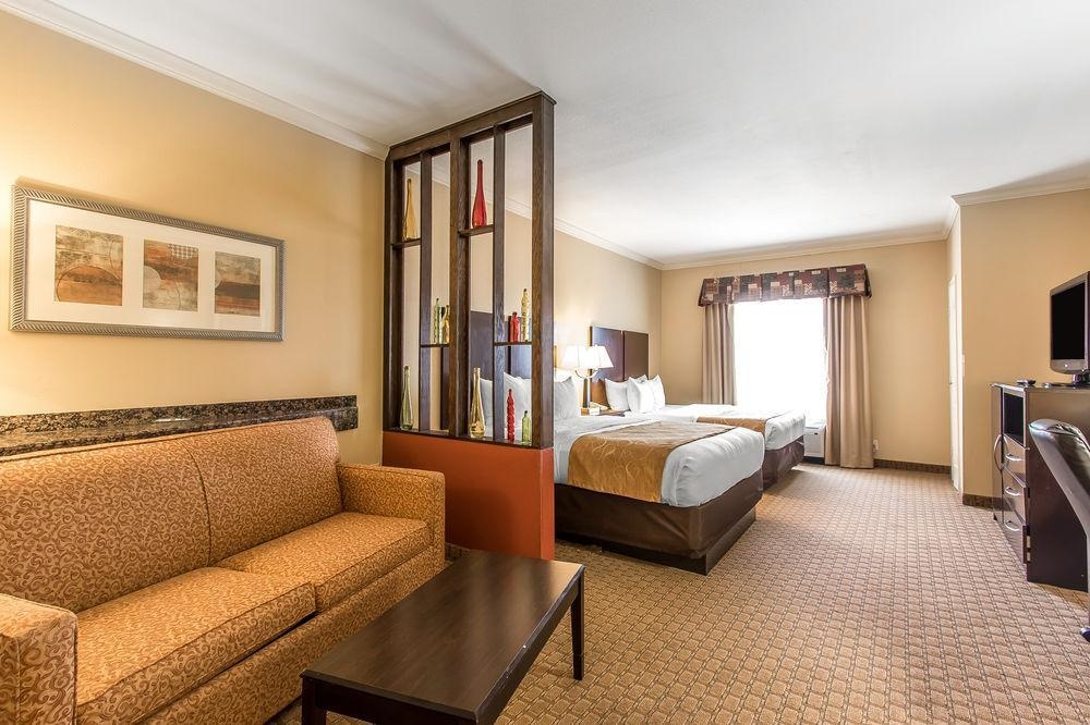 Comfort Suites-Youngstown North