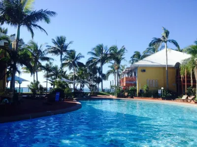 The Resort at Dolphin Heads Hotels in Slade Point