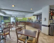 Sleep Inn & Suites Cross Lanes - South Charleston Hotels in Nitro