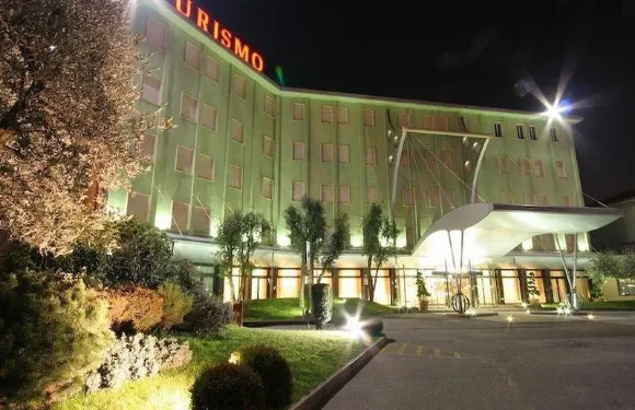 圖裡斯模貝斯特韋斯特酒店