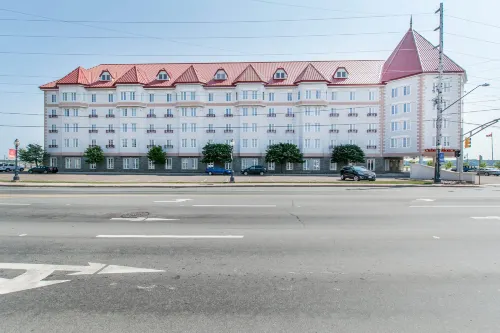 Chateau Moncton, Trademark Collection by Wyndham Hotels in Dieppe