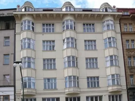 Hostel Downtown Отели рядом с достопримечательностью «Sternberg Palace»