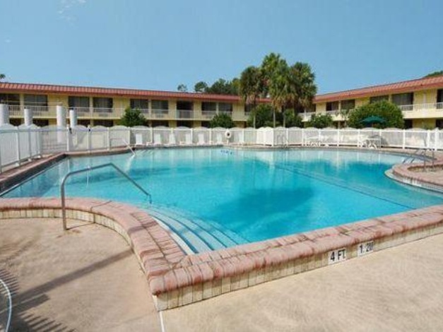 Quality Inn & Suites Sebring North at Sun 'N Lake