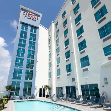 Crowne Plaza FT. LAUDERDALE AIRPORT/CRUISE by IHG Отели рядом с достопримечательностью «Museum of Discovery and Science»