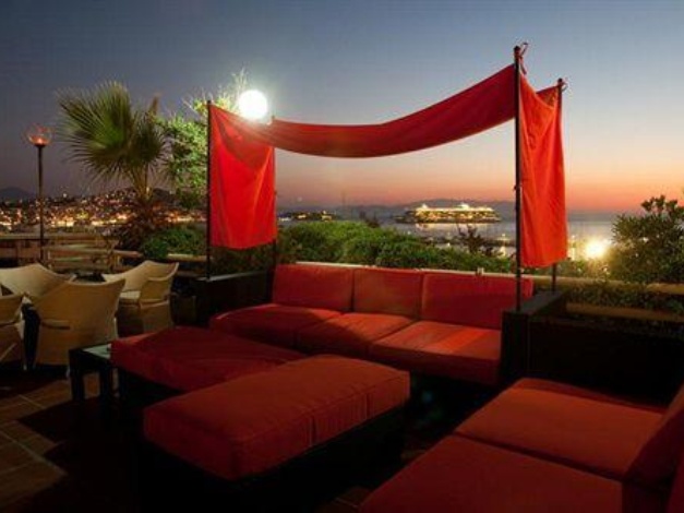 Marina Hotel & Suites Kusadasi