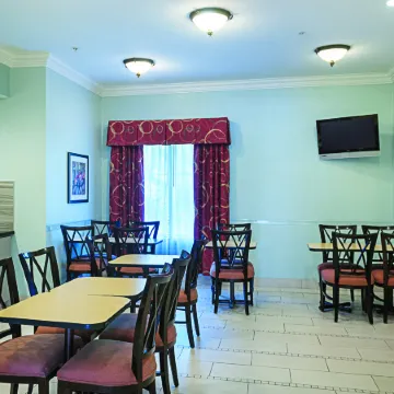 La Quinta Inn & Suites by Wyndham Slidell North Shore