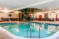 MainStay Suites Grantville - Hershey North - Pools