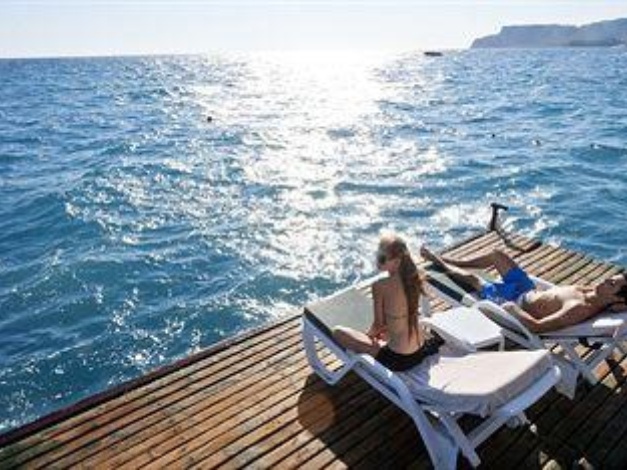 Crystal Aura Beach Resort & Spa – All Inclusive