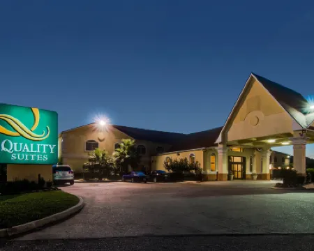 Quality Suites North Houston - Spring Hotels in Houston