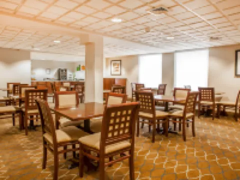 Quality Inn Edison-New Brunswick Hotels in Edison