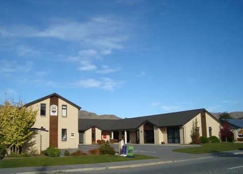 Asure Central Gold Motel Cromwell Hotels in Cromwell