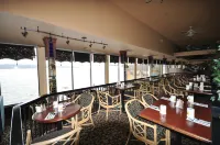 Anchor Inn and Suites - breakfast